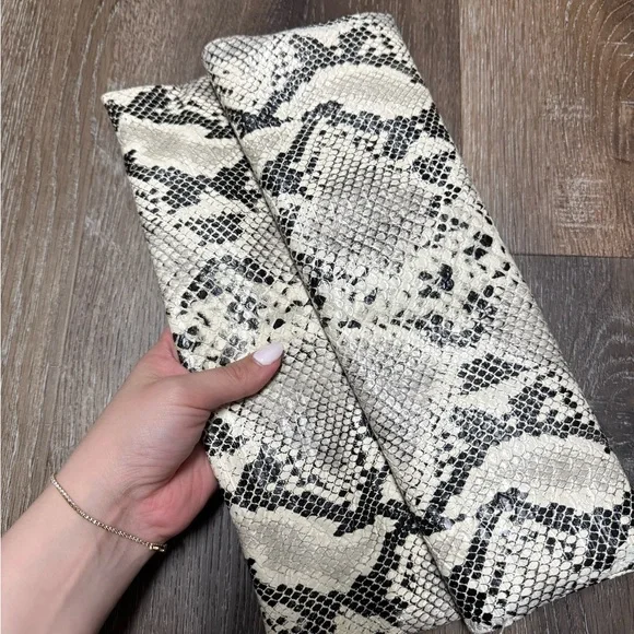 Large Faux Snakeskin Clutch - Picture 1 of 4